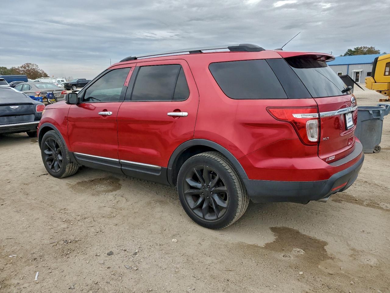 2012 Ford Explorer Xlt - Image 2