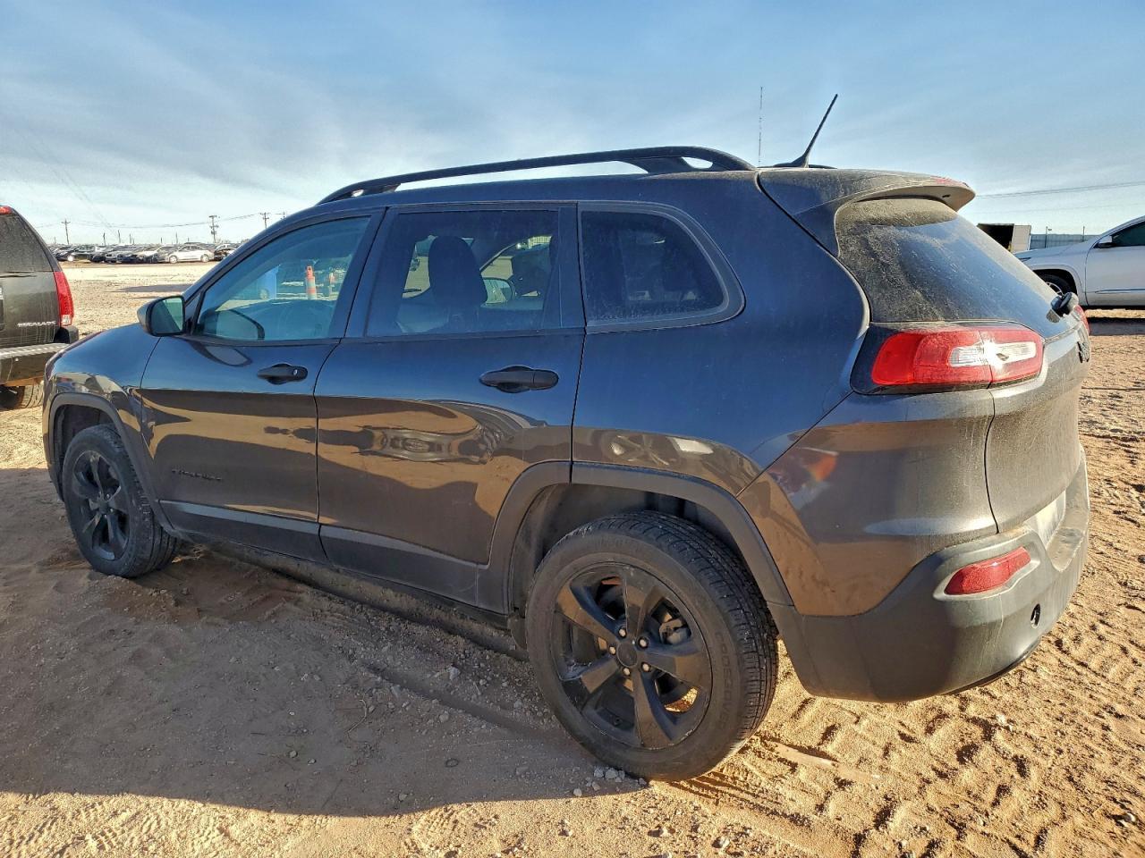 2017 Jeep Cherokee Sport - Image 2