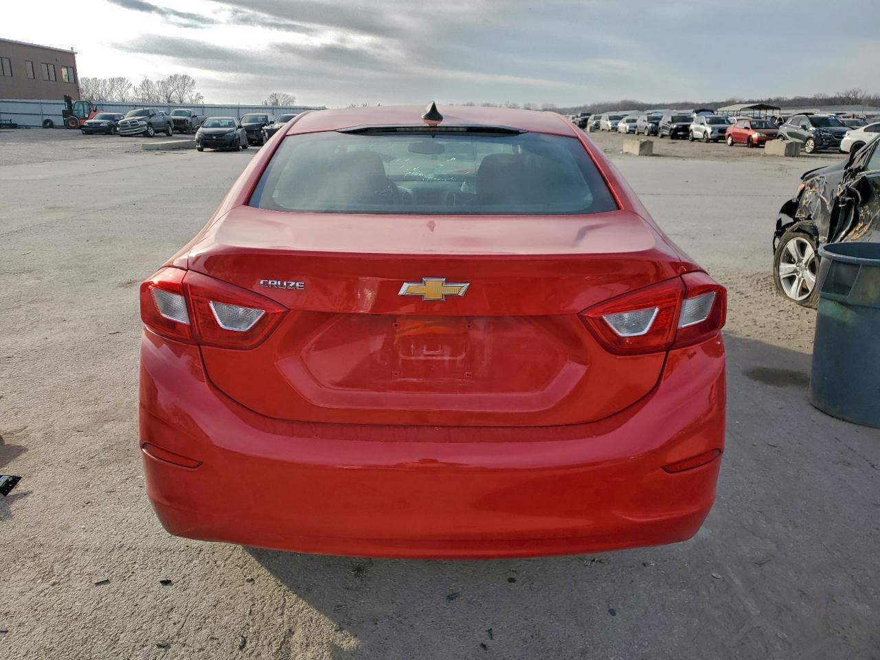 2017 Chevrolet Cruze Ls - Image 6