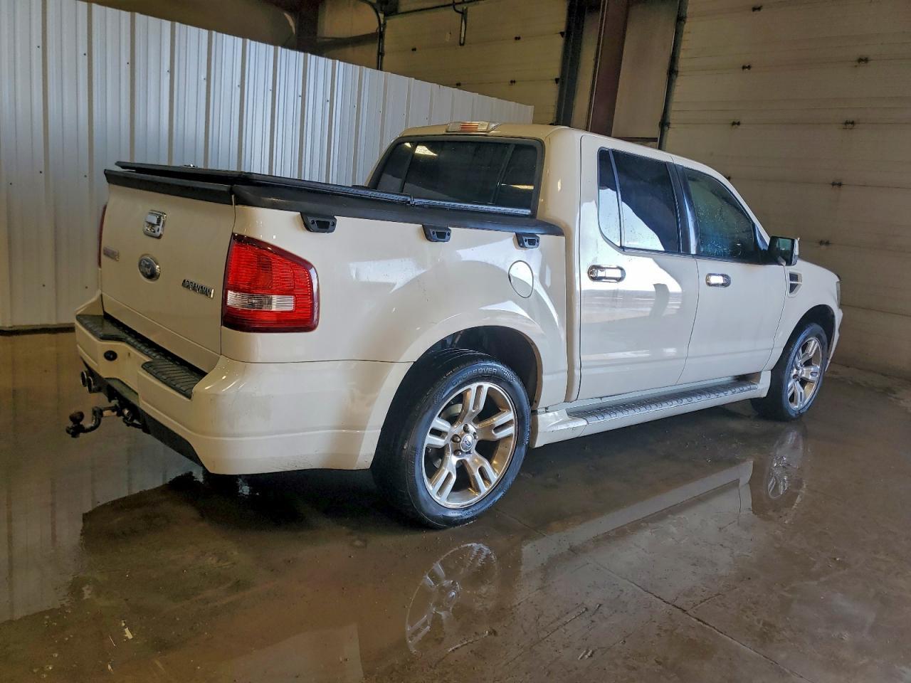 2008 Ford Explorer Sport Trac Limited - Image 3