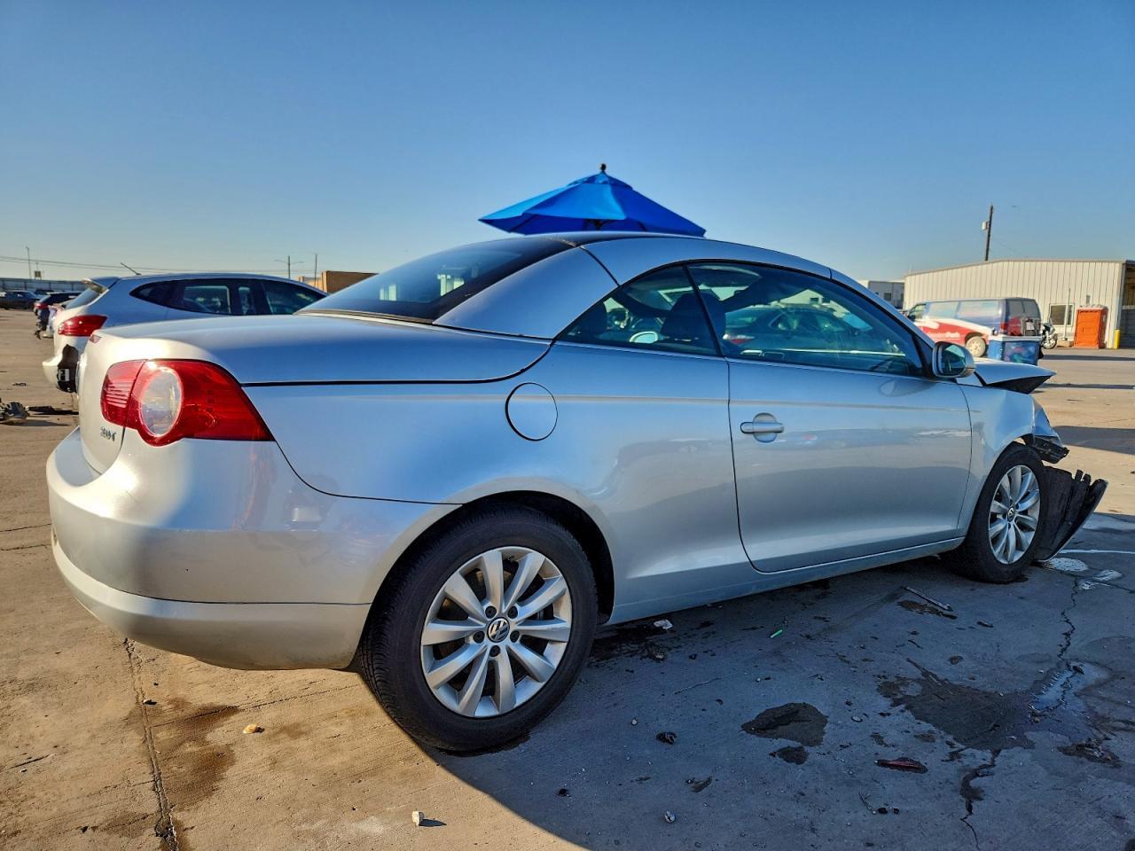 2007 Volkswagen Eos 2.0T - Image 3