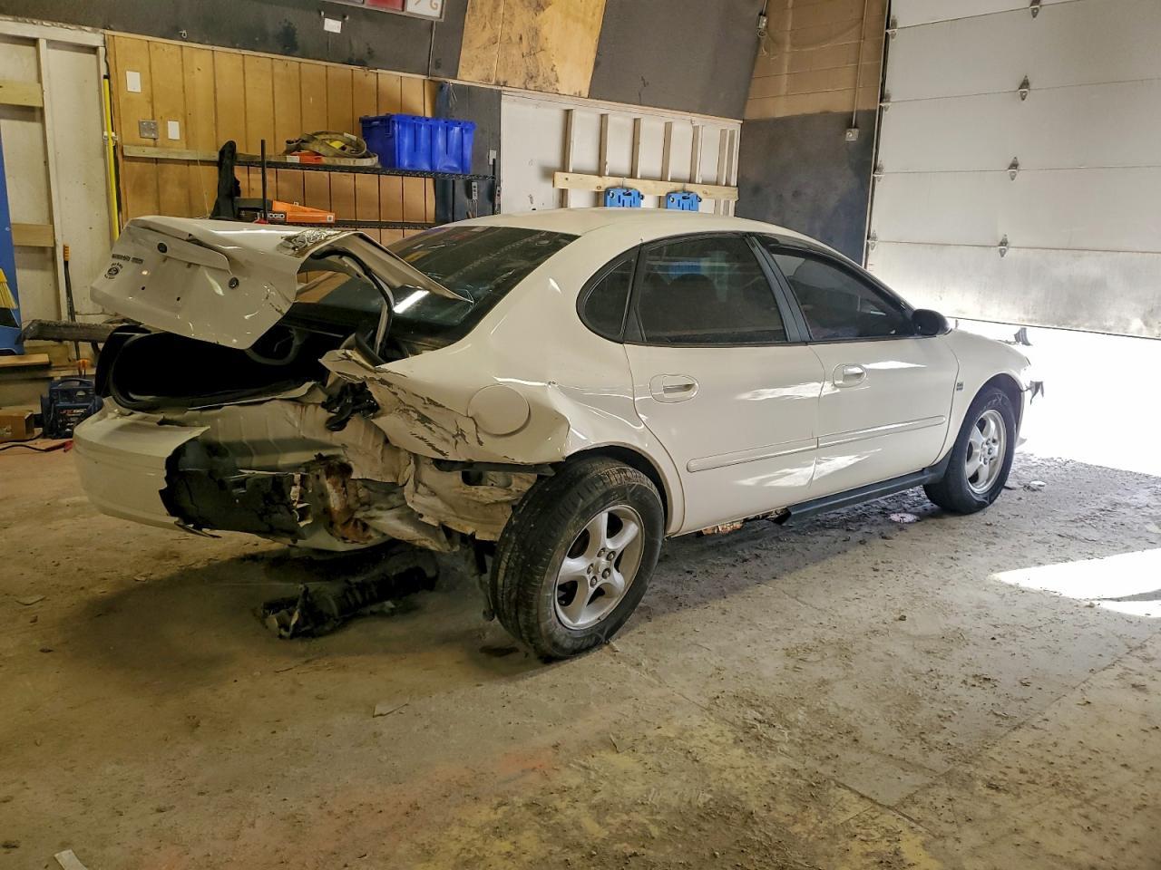 2004 Ford Taurus Ses - Фото 3