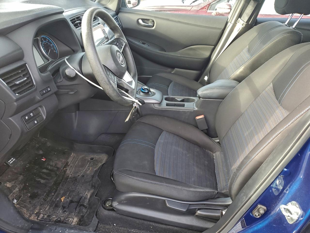 2023 Nissan Leaf S - Image 7