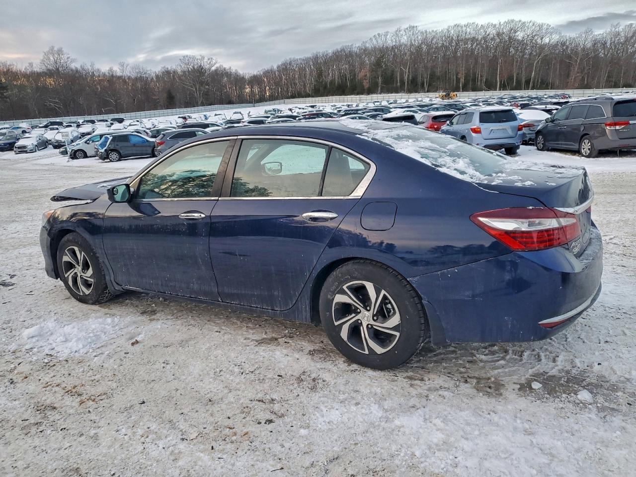 2016 Honda Accord Lx - Фото 2