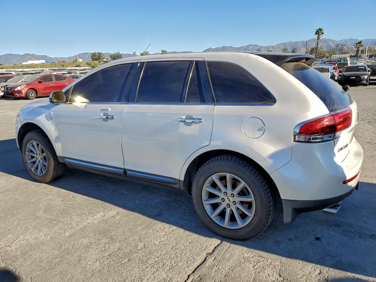 2012 Lincoln Townhouse Mkx - Фото 2