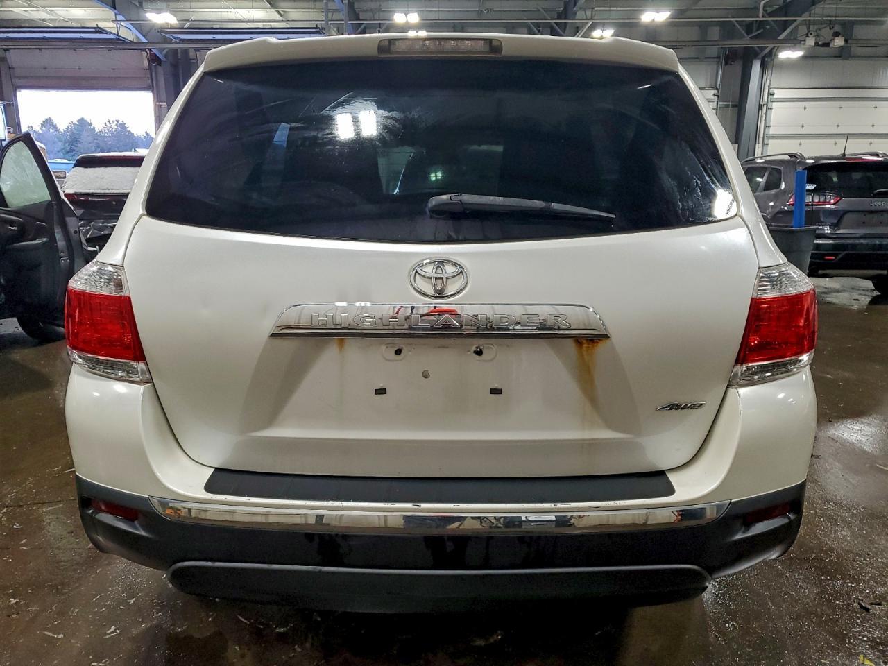 2012 Toyota Highlander Base - Image 6
