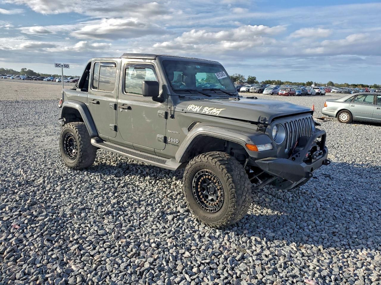 2020 Jeep Wrangler Unlimited Sahara - Image 4