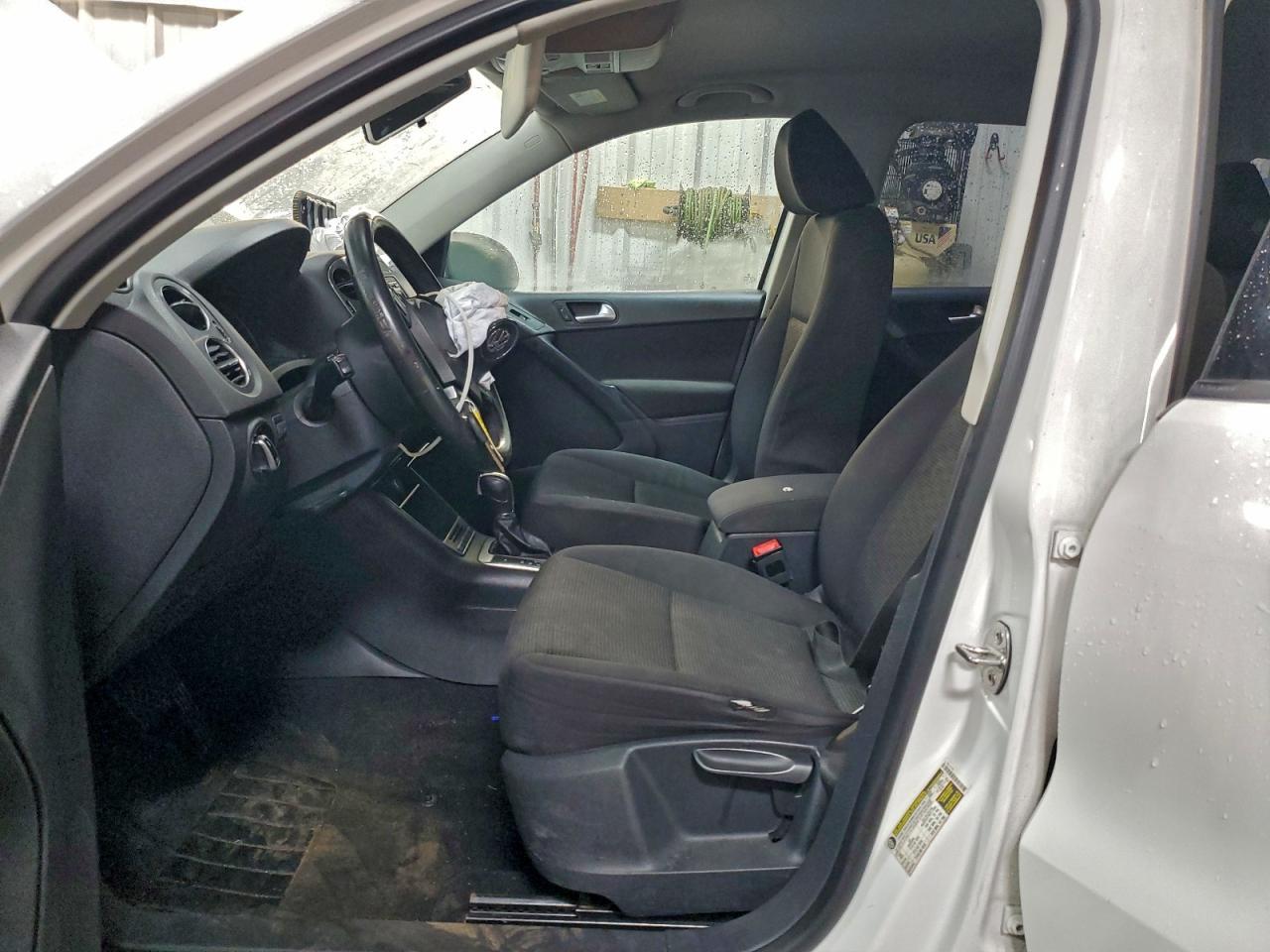 2013 Volkswagen Tiguan S - Фото 7