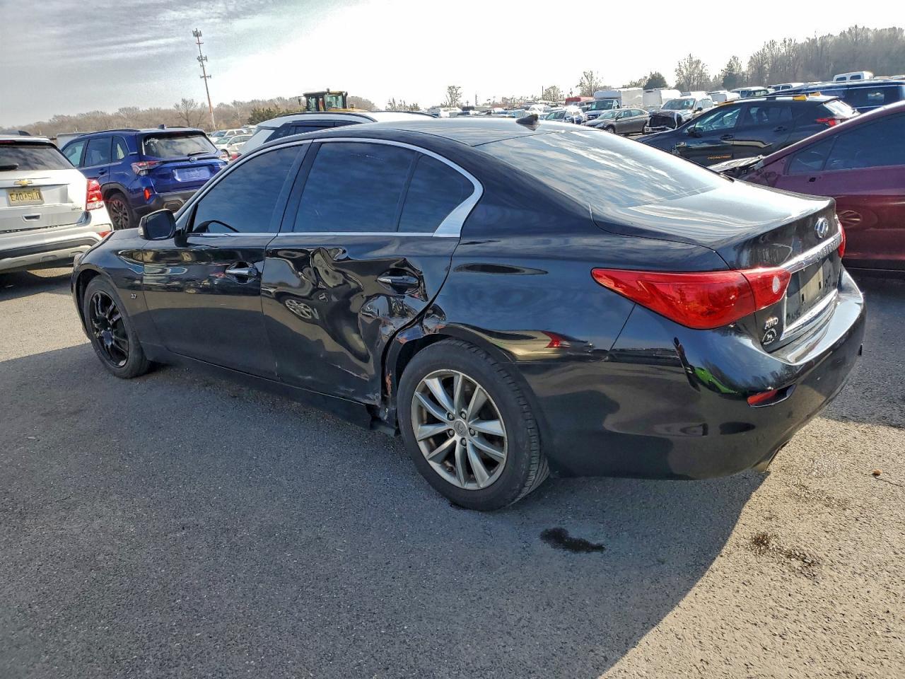 2014 Infiniti Q50 Base - Image 2