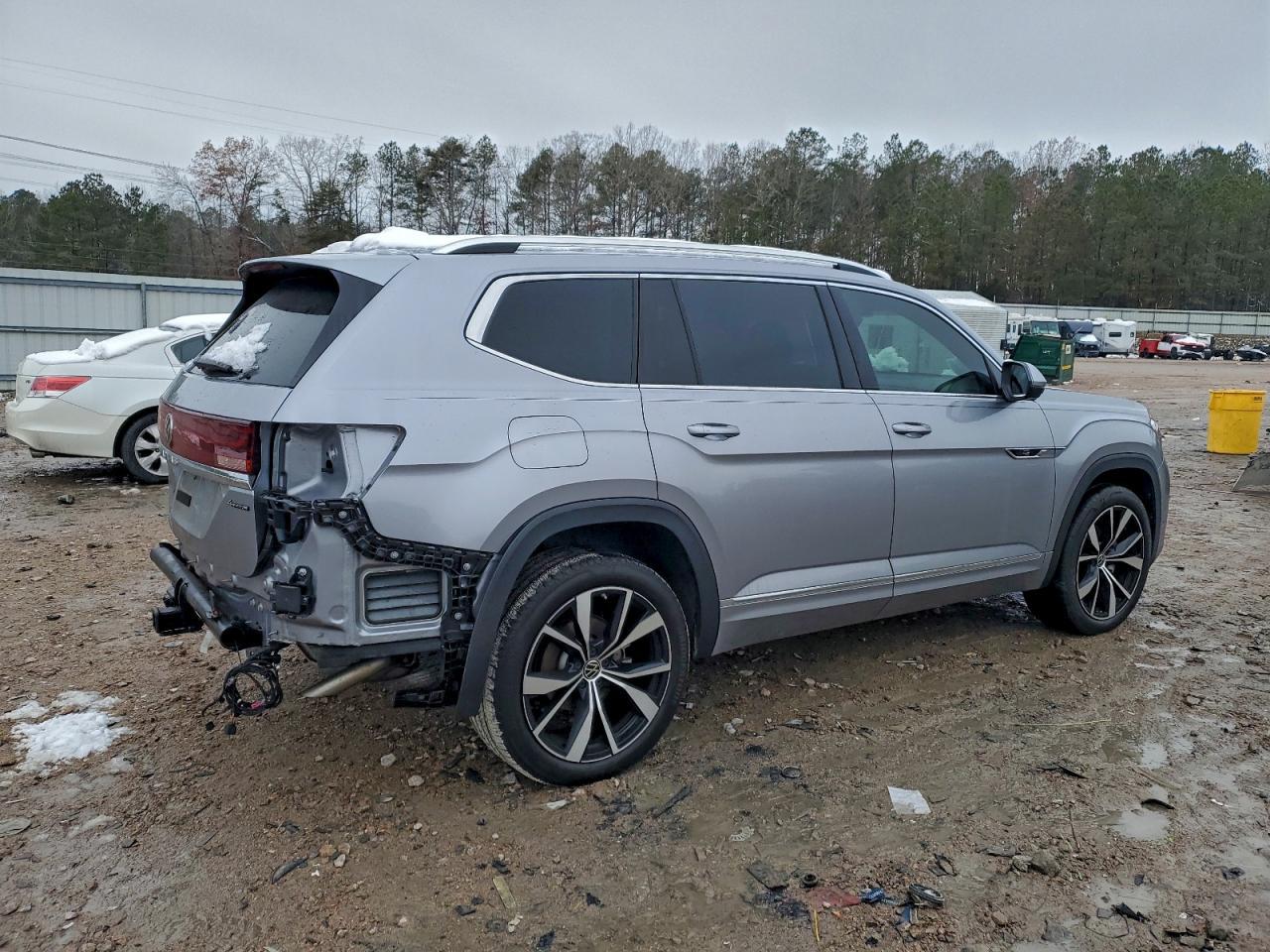 2024 Volkswagen Atlas Sel Premium R-Line - Image 3