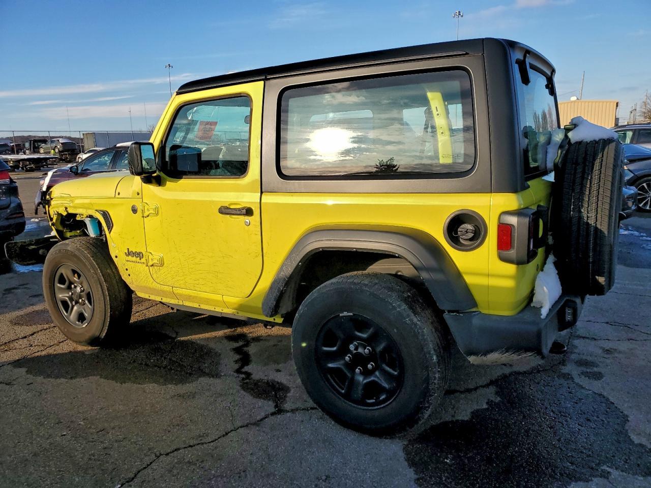 2023 Jeep Wrangler Sport - Фото 2