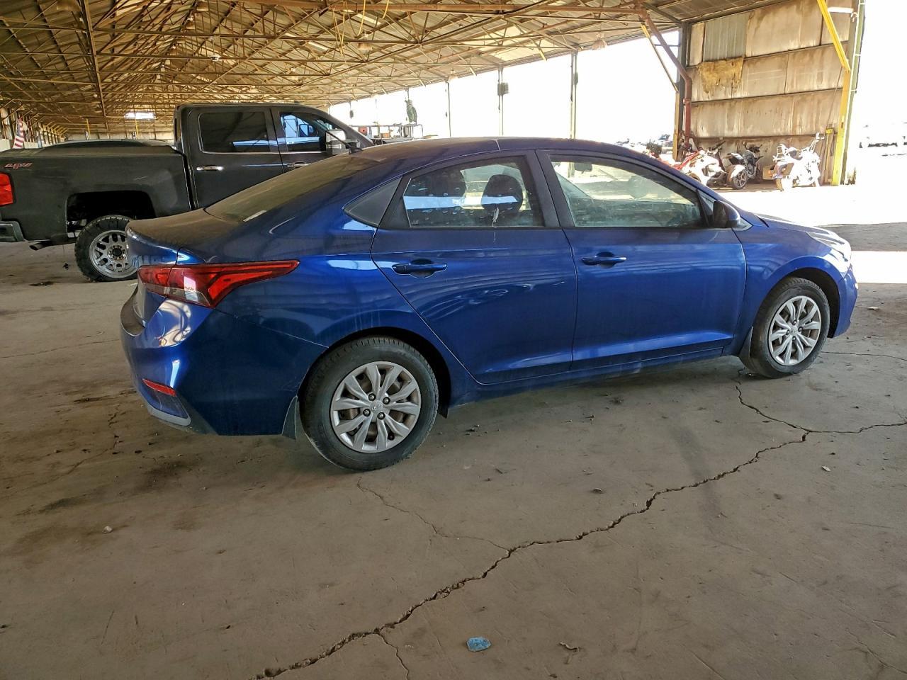 2019 Hyundai Accent Se - Фото 3