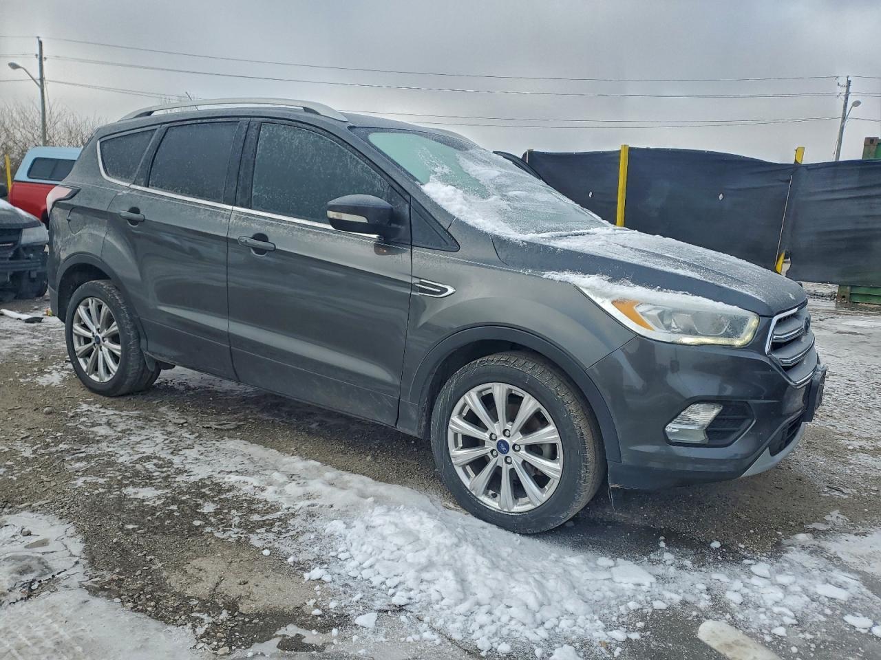 2017 Ford Escape Titanium - Фото 4