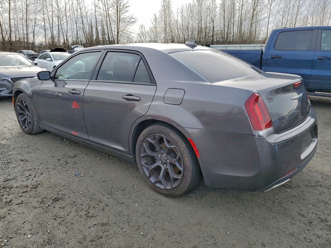 2019 Chrysler 300 Touring - Image 2
