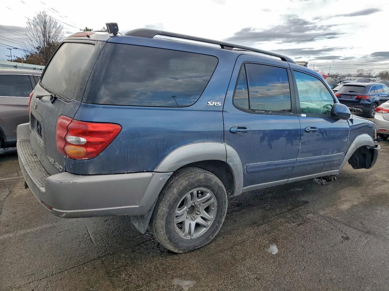 2003 Toyota Sequoia Sr5 - Фото 3