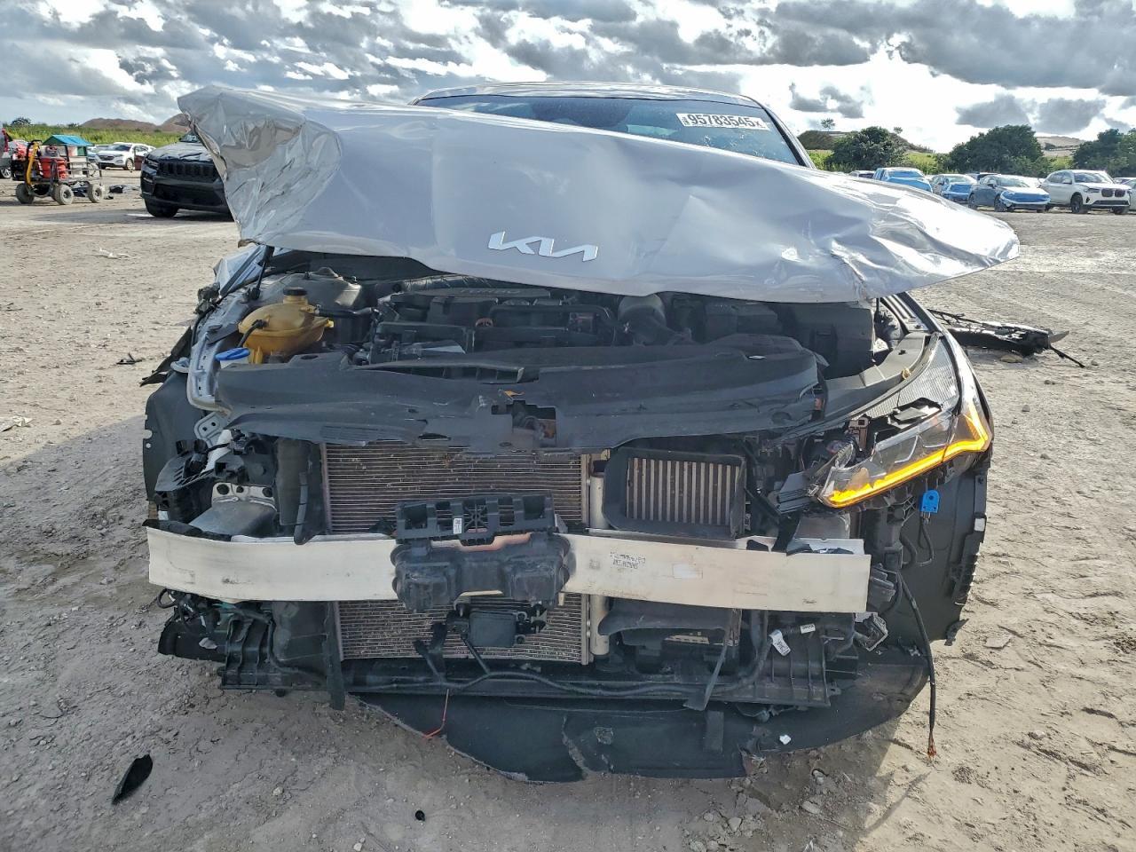 2023 Kia K5 Gt Line - Фото 5