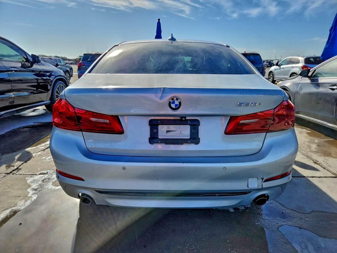 2017 BMW 530 I - Фото 6