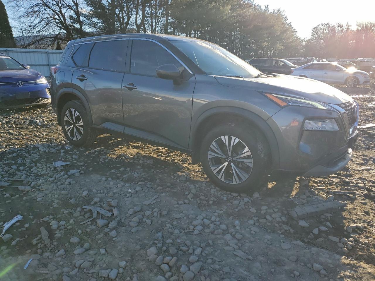 2022 Nissan Rogue Sv - Фото 4