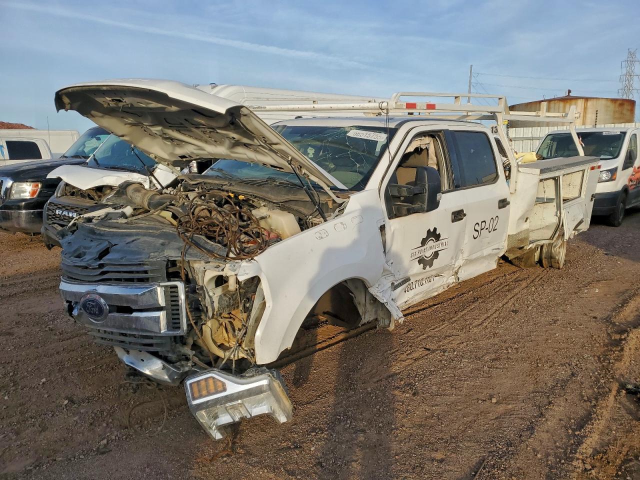 2019 Ford F350 Utility / Service Truck - Фото 2