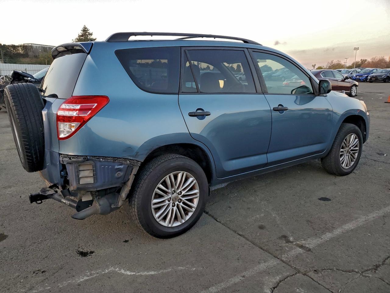 2010 Toyota Rav4 - Image 3