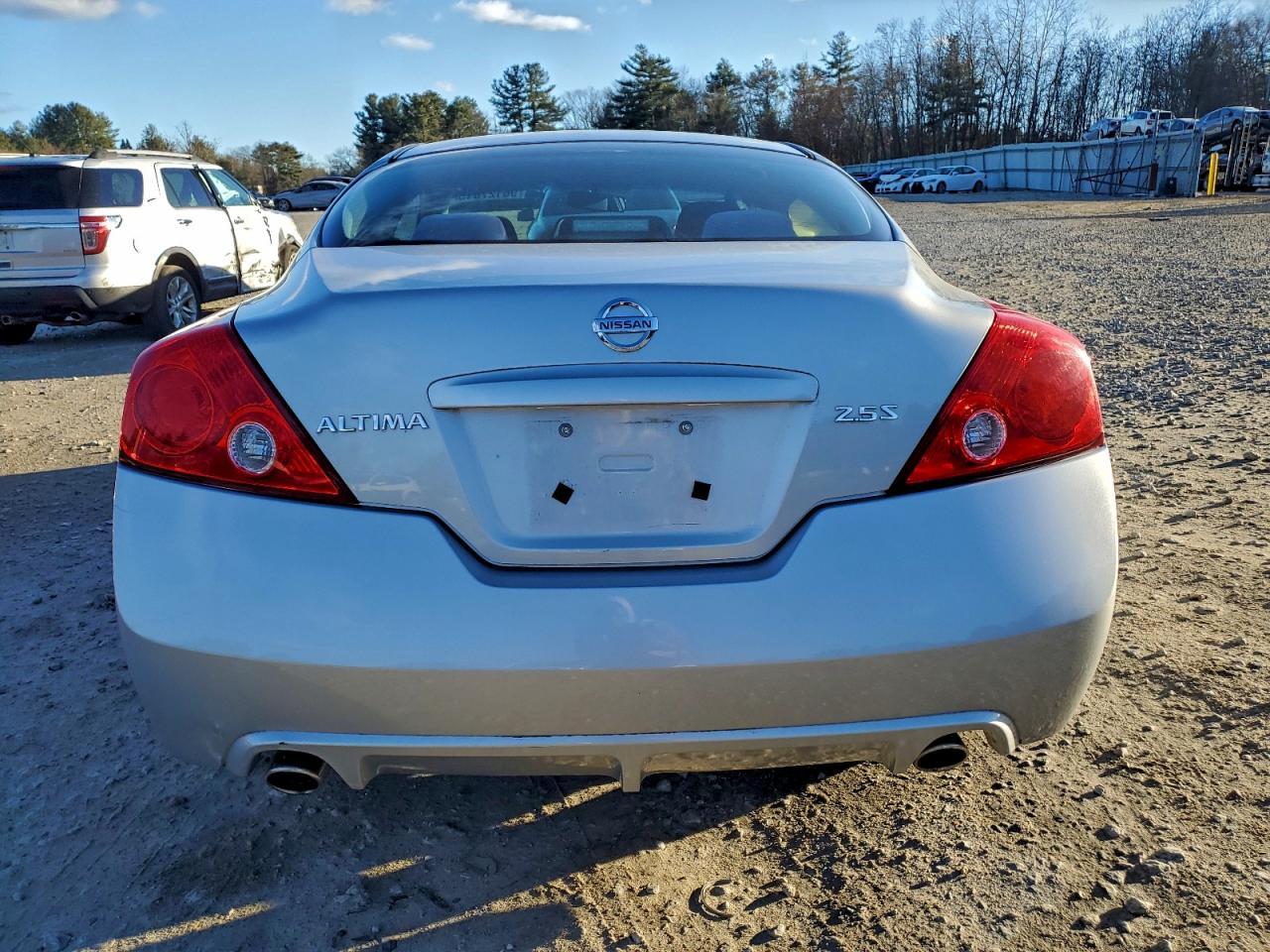 2012 Nissan Altima - Фото 6