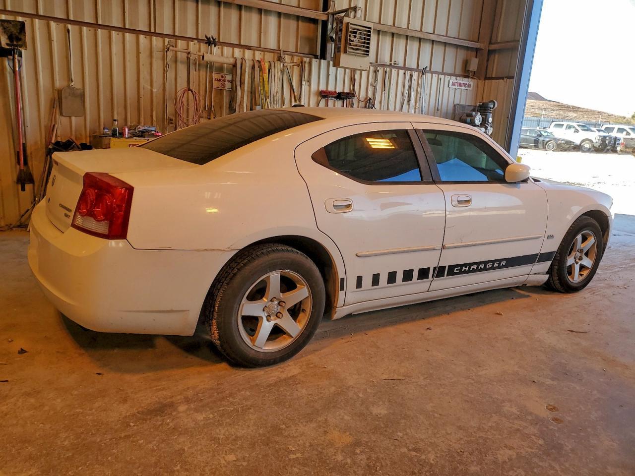 2010 Dodge Charger Sxt - Image 3