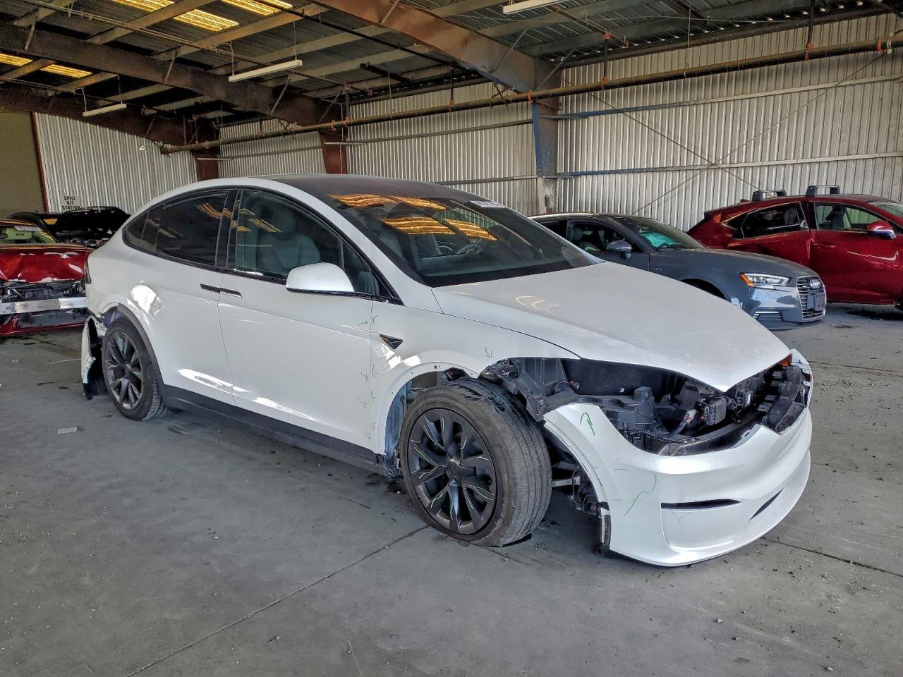 2023 Tesla Model X - Фото 4