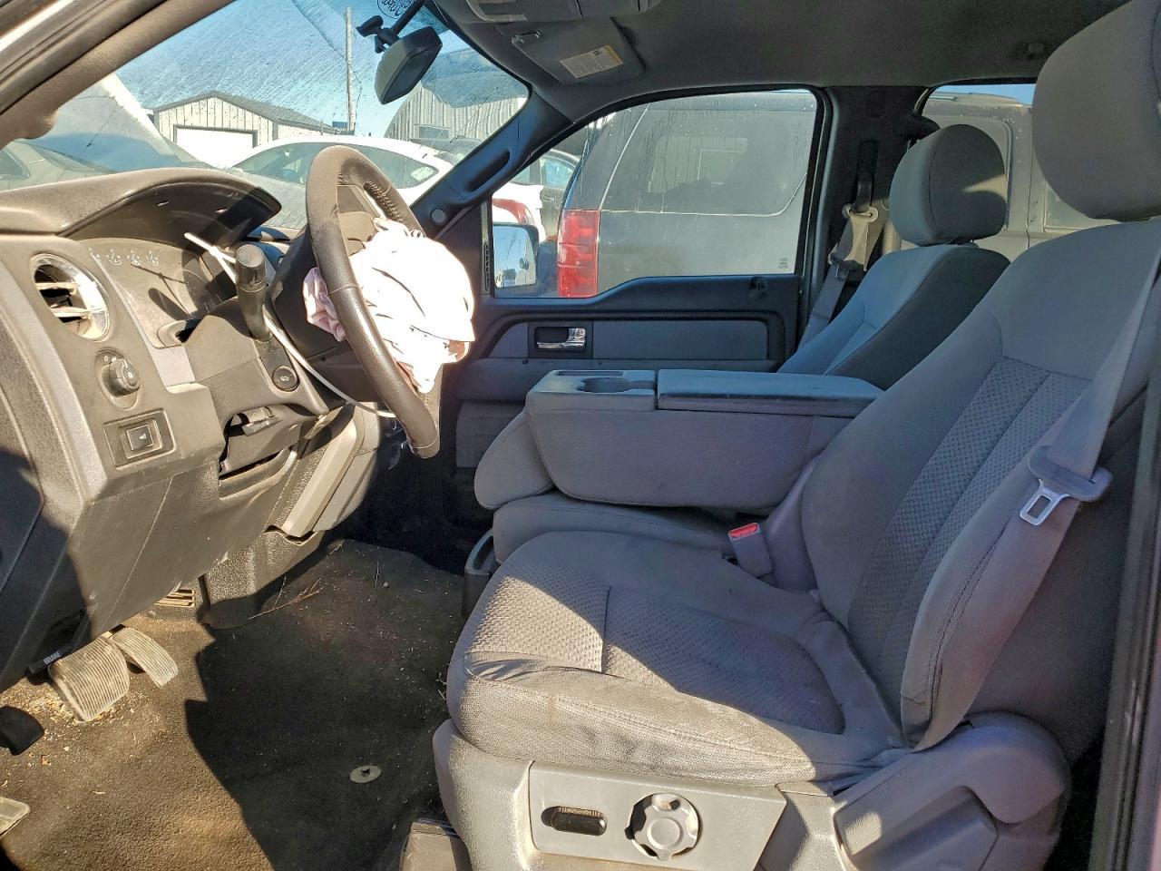 2014 Ford F150 - Фото 7