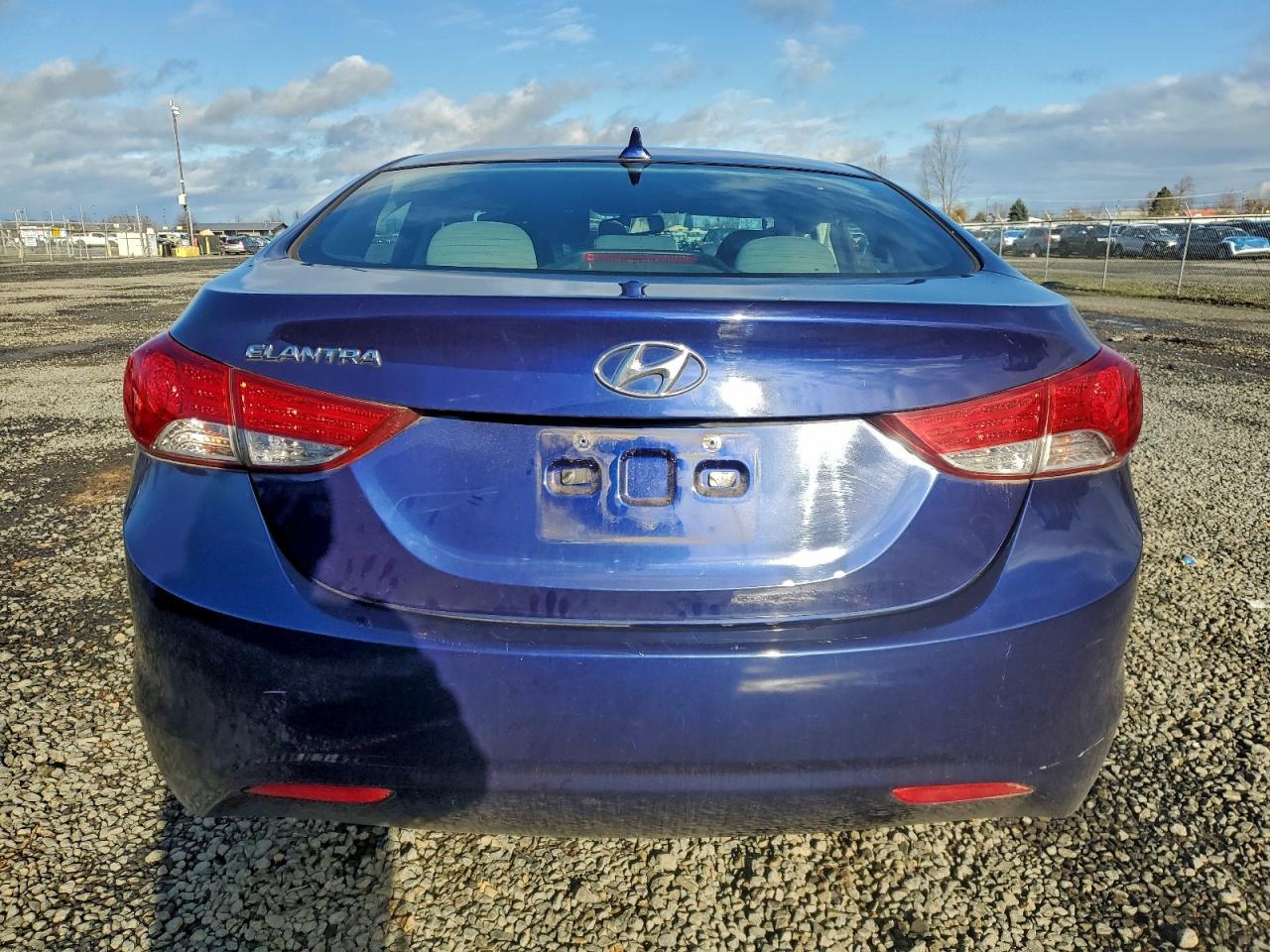 2013 Hyundai Elantra Gls - Фото 6