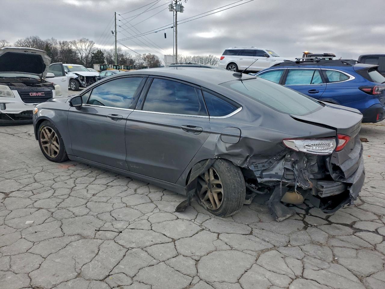2014 Ford Fusion Se - Фото 2