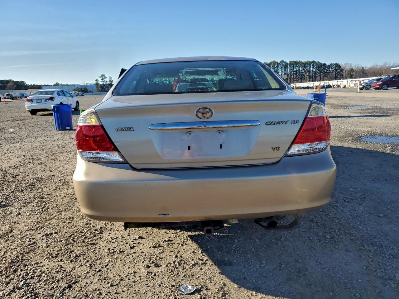 2005 Toyota Camry Le - Фото 6