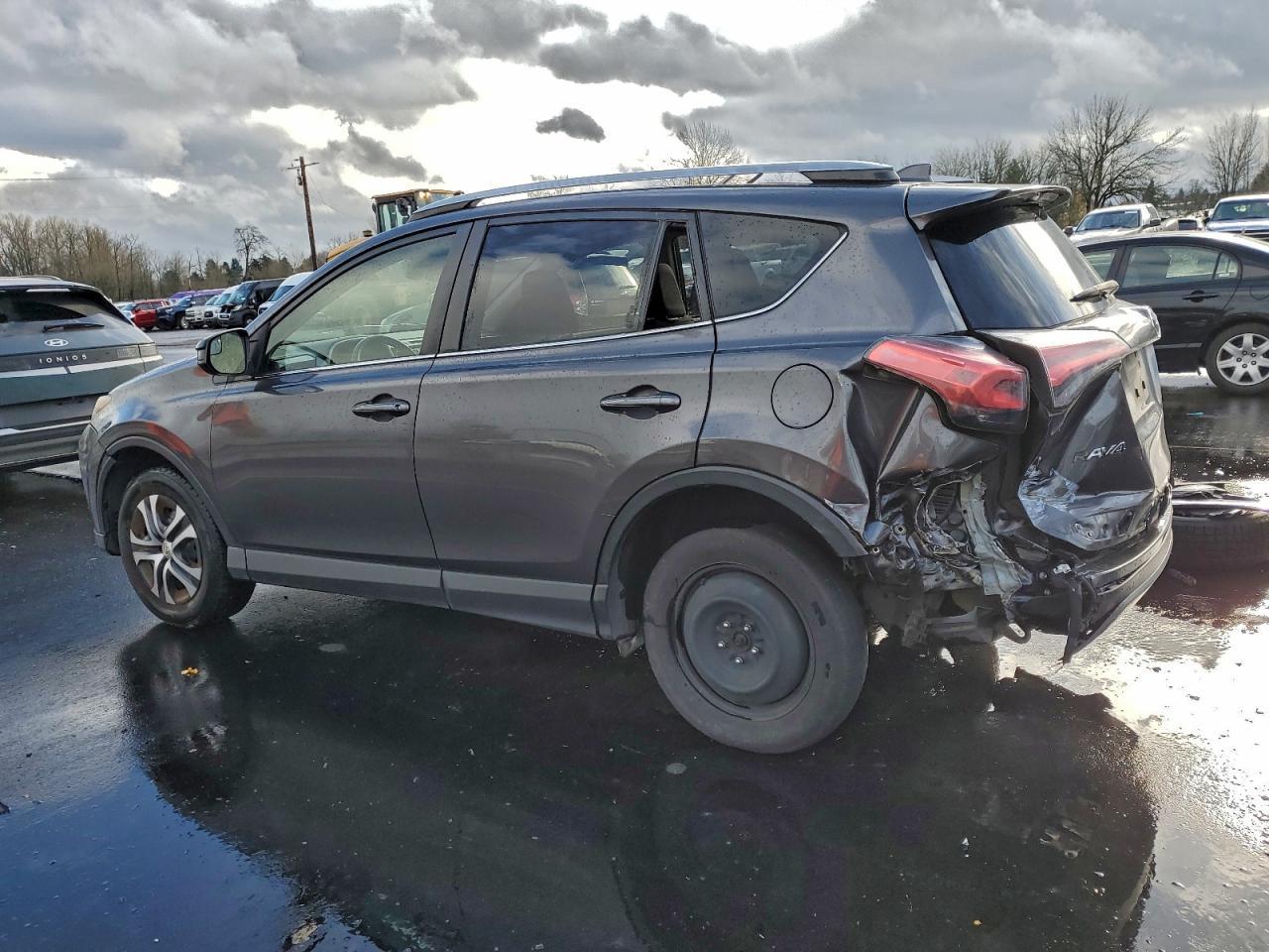 2017 Toyota Rav4 Le - Фото 2