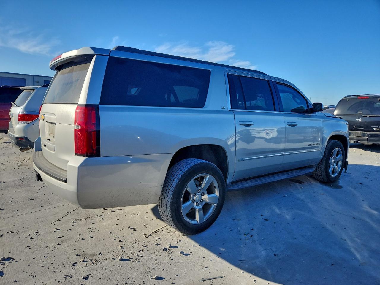 2016 Chevrolet Suburban C1500 Ls - Image 3