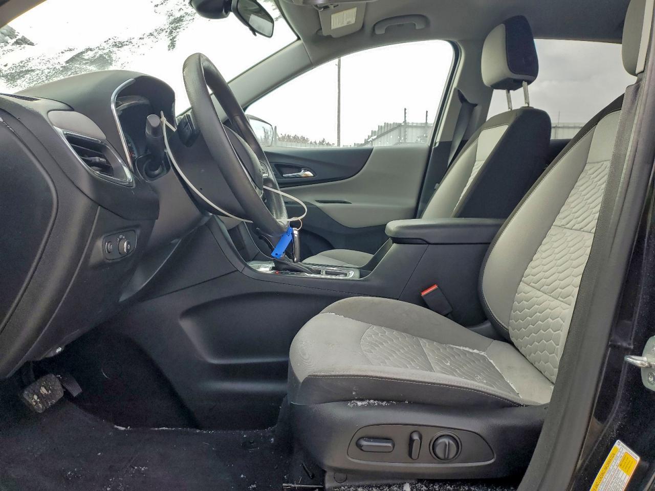 2020 Chevrolet Equinox Ls - Image 7