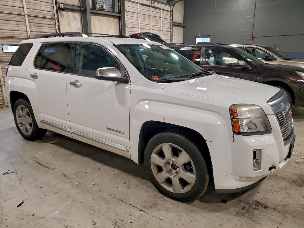 2013 GMC Terrain - Фото 4