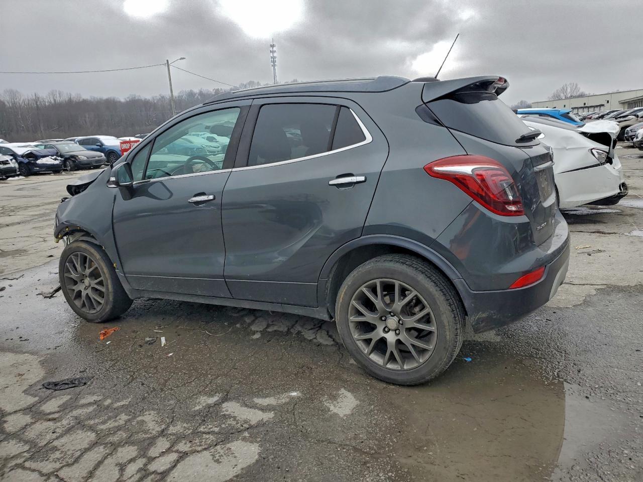 2017 Buick Encore Sport Touring - Фото 2
