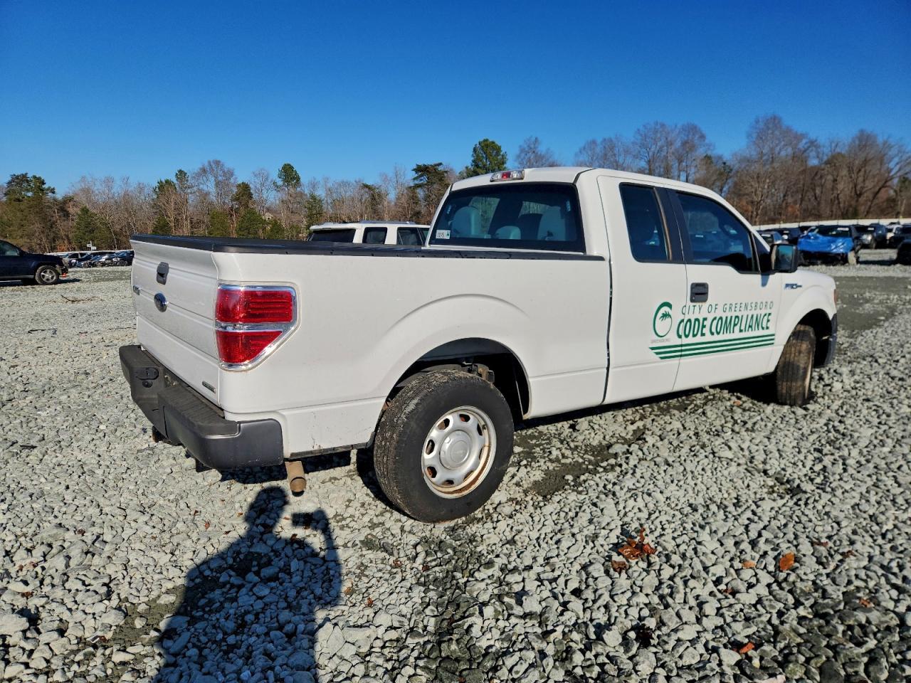 2014 Ford F150 Super Cab - Image 3