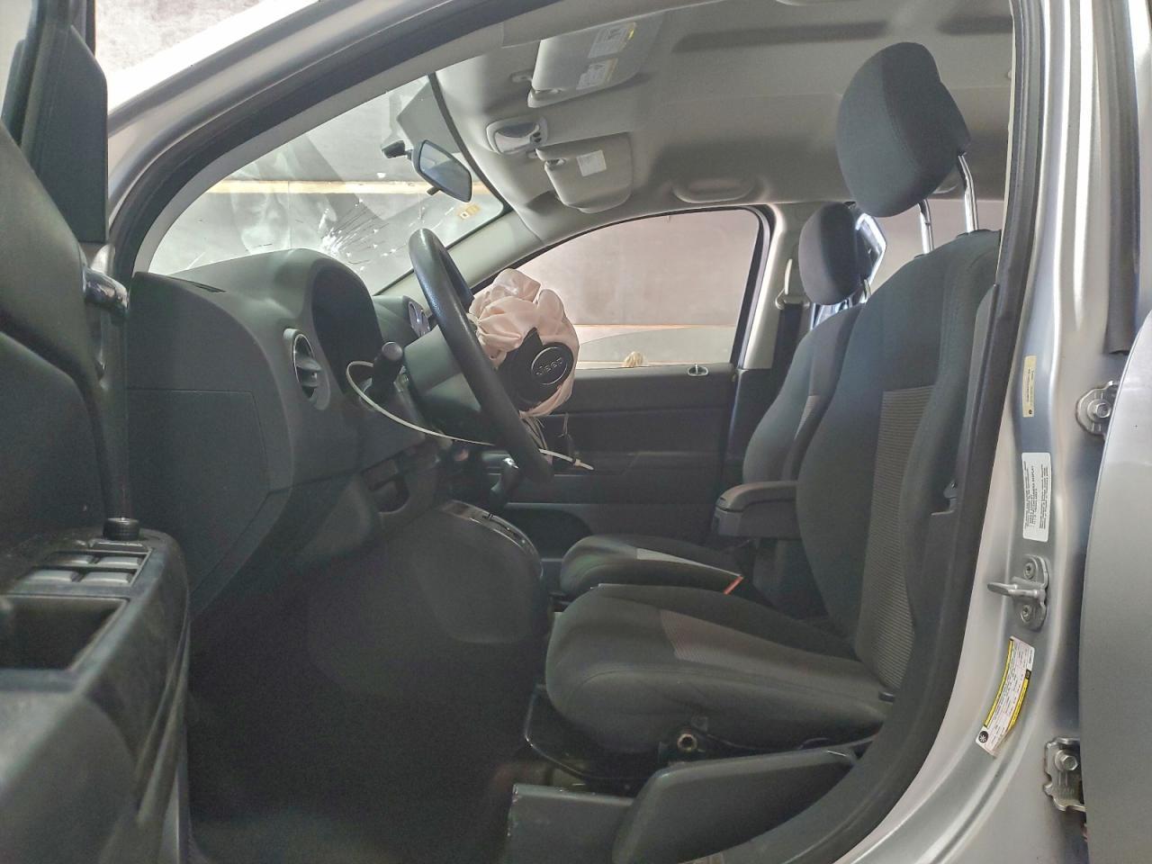 2014 Jeep Compass Sport - Image 7