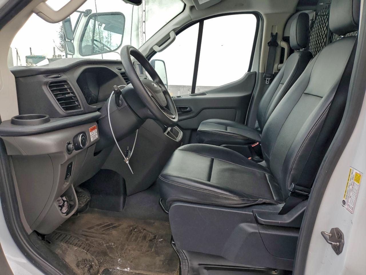 2021 Ford Transit 350 Bucket Truck - Фото 7