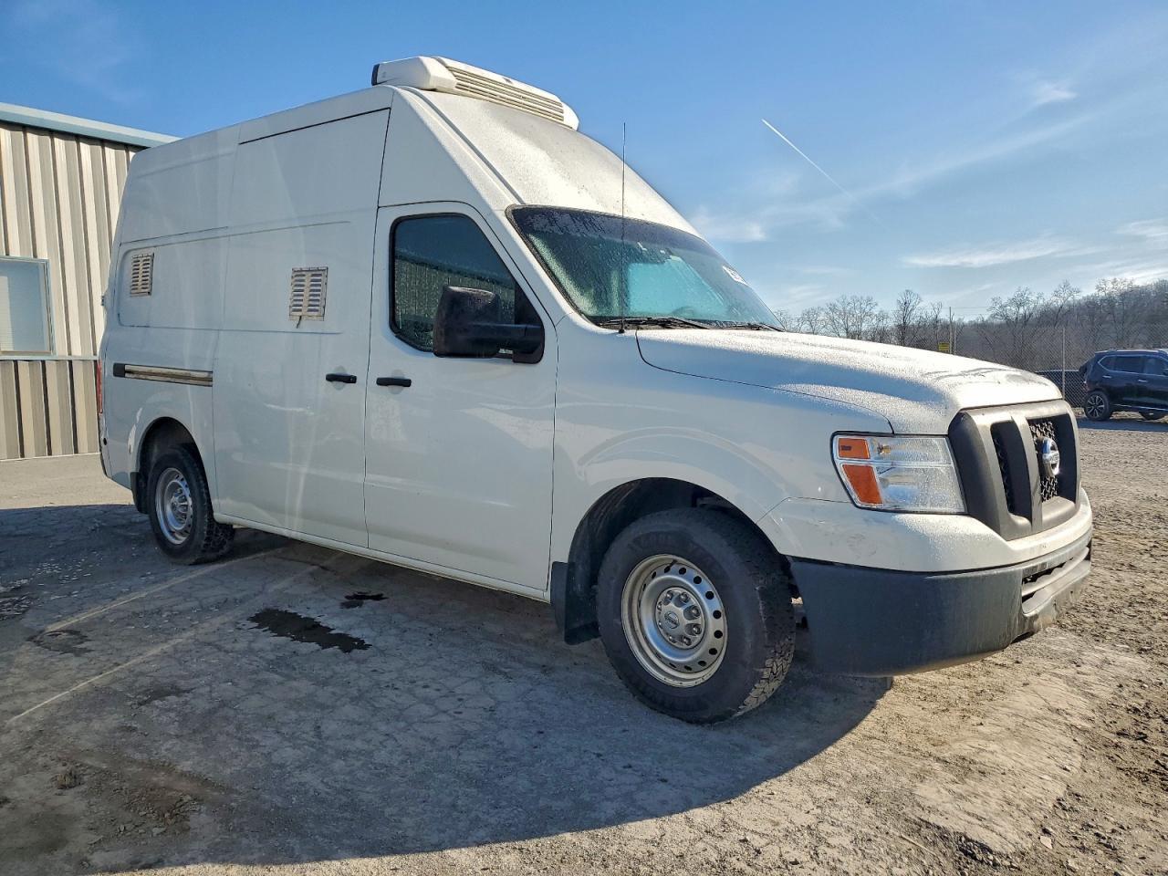 2016 Nissan Nv 2500 S - Refrigerated Delivery Van - Фото 4