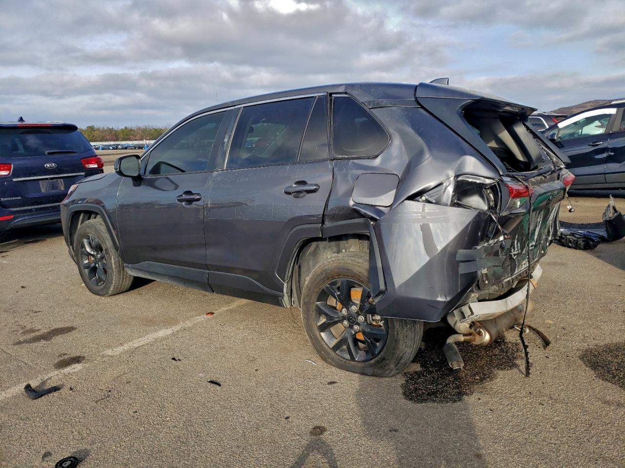2024 Toyota Rav4 Le - Image 2