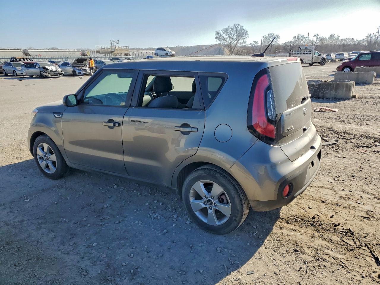 2017 Kia Soul - Image 2