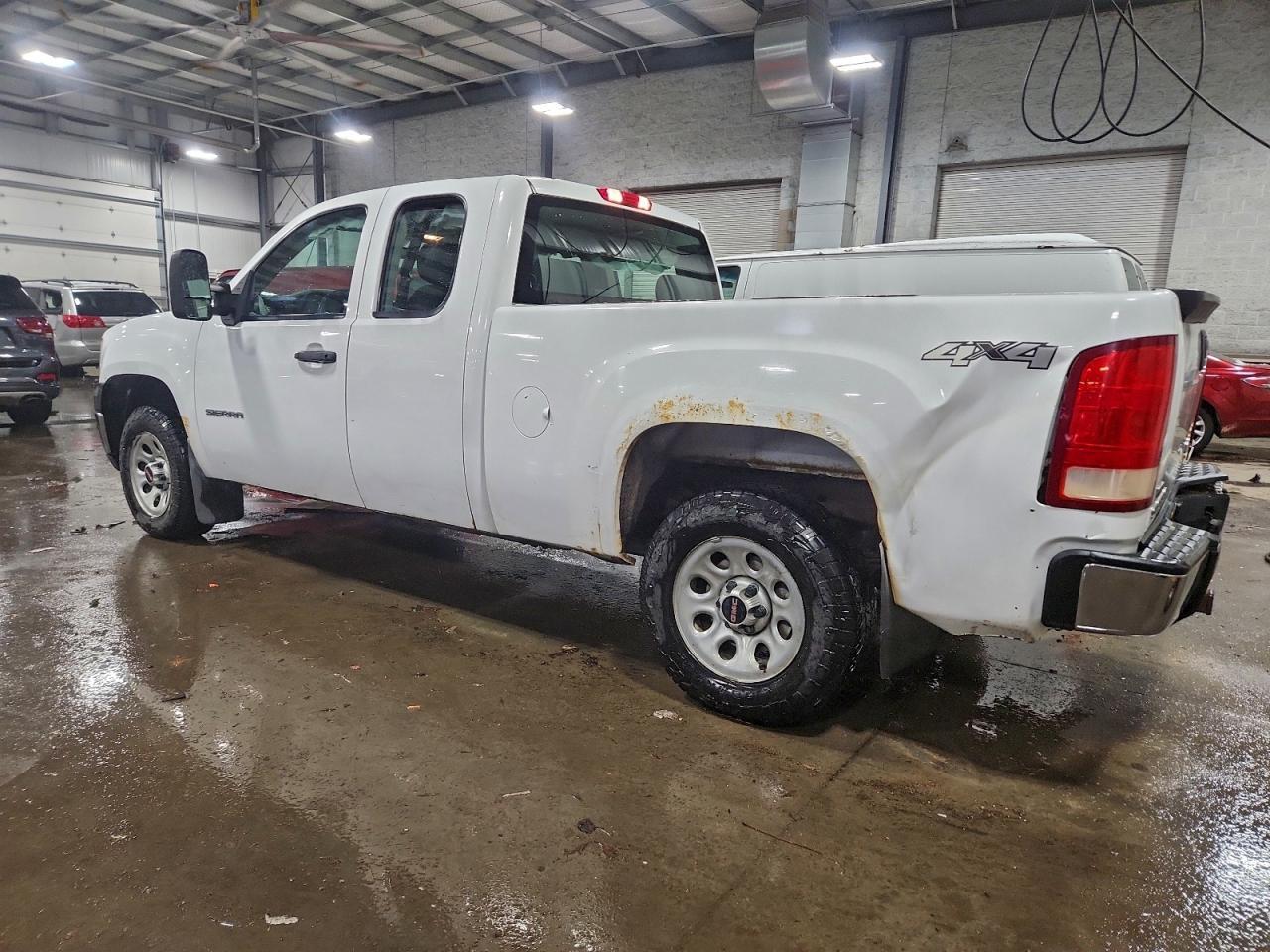 2011 GMC Sierra K1500 - Image 2