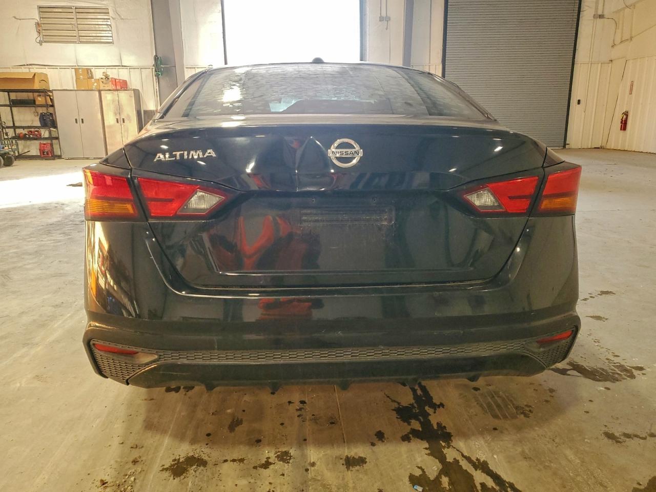 2019 Nissan Altima S - Image 6