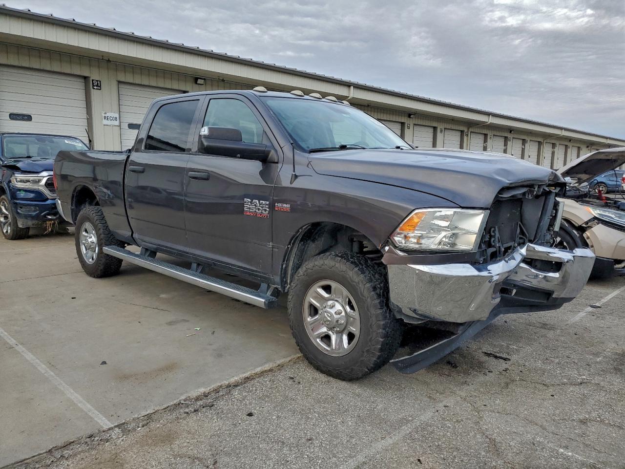 2017 Ram 2500 St - Фото 4