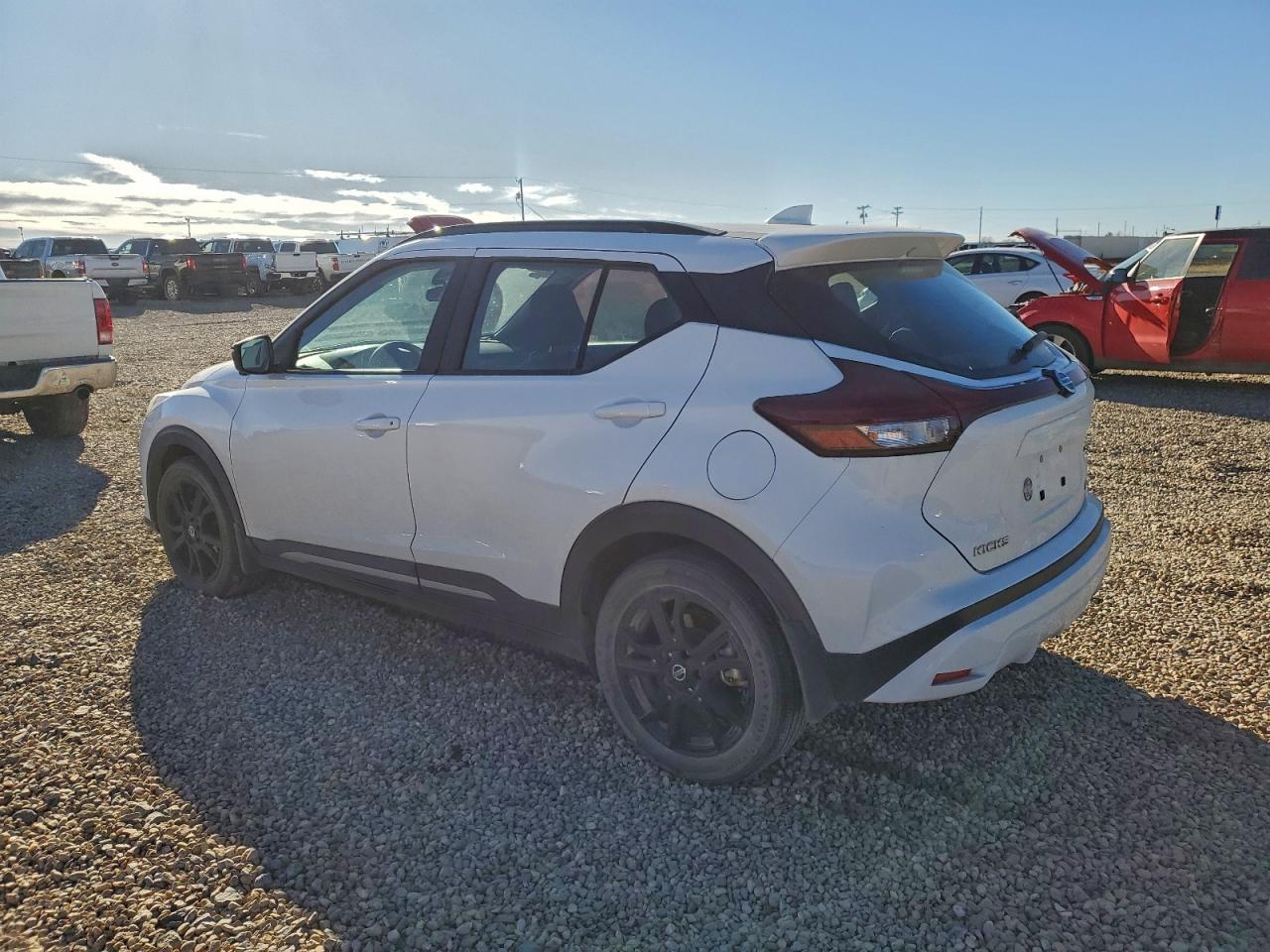 2021 Nissan Kicks Sr - Фото 2