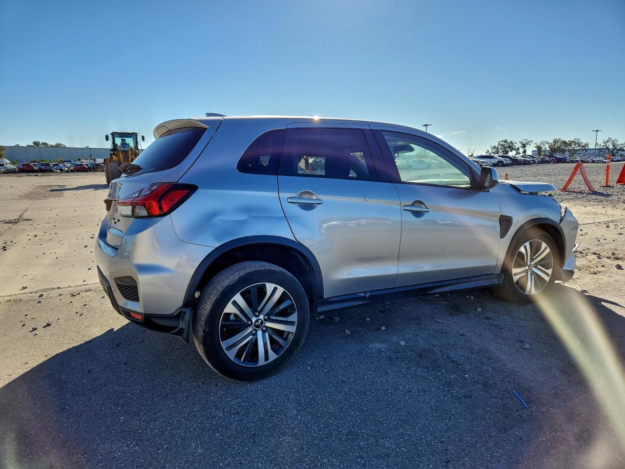 2025 Mitsubishi Outlander Sport S - Фото 3
