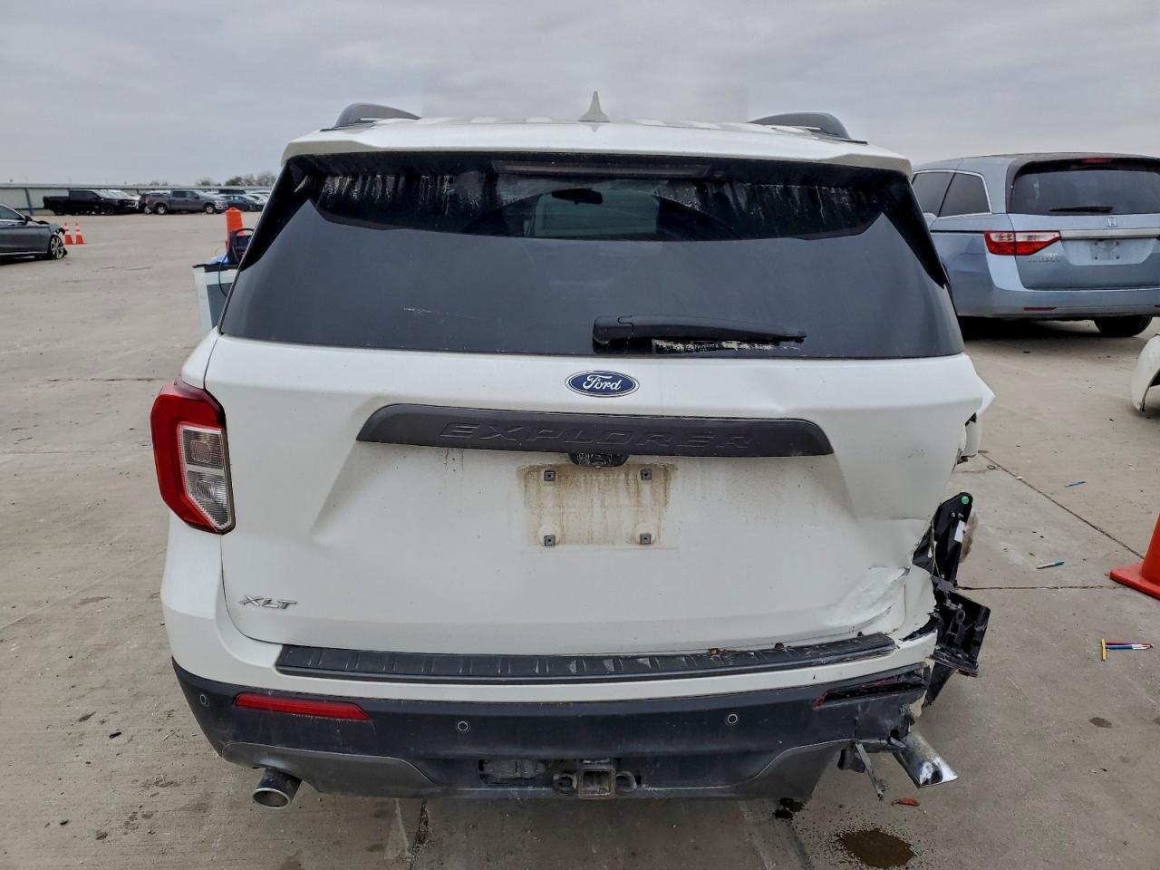 2023 Ford Explorer Xlt - Фото 6