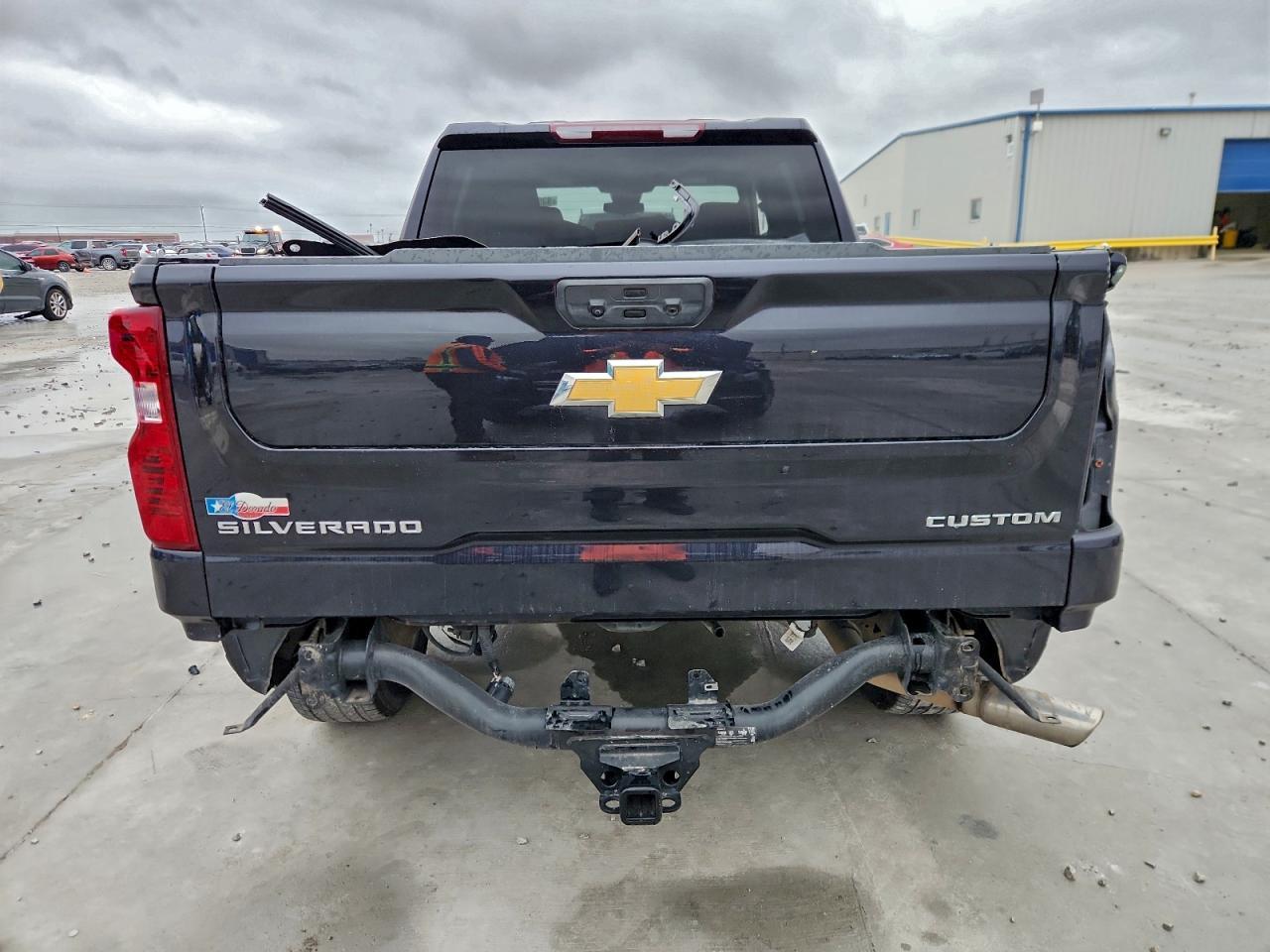 2023 Chevrolet Silverado K1500 Custom - Image 6