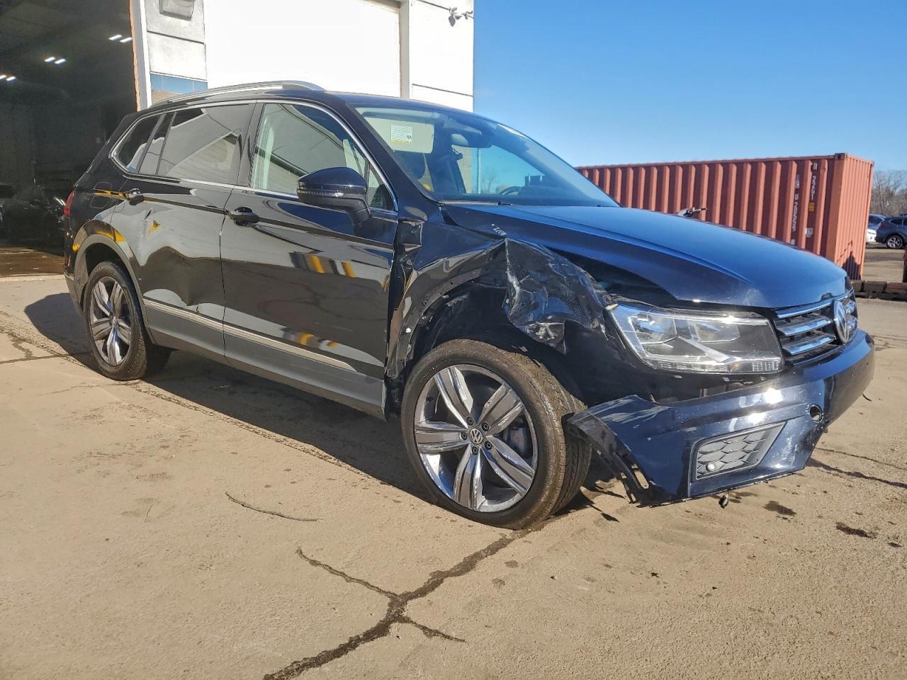 2021 Volkswagen Tiguan Se - Фото 4